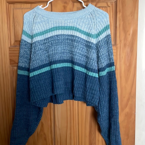 Aeropostale Blue Cropped Sweater - Picture 1 of 3